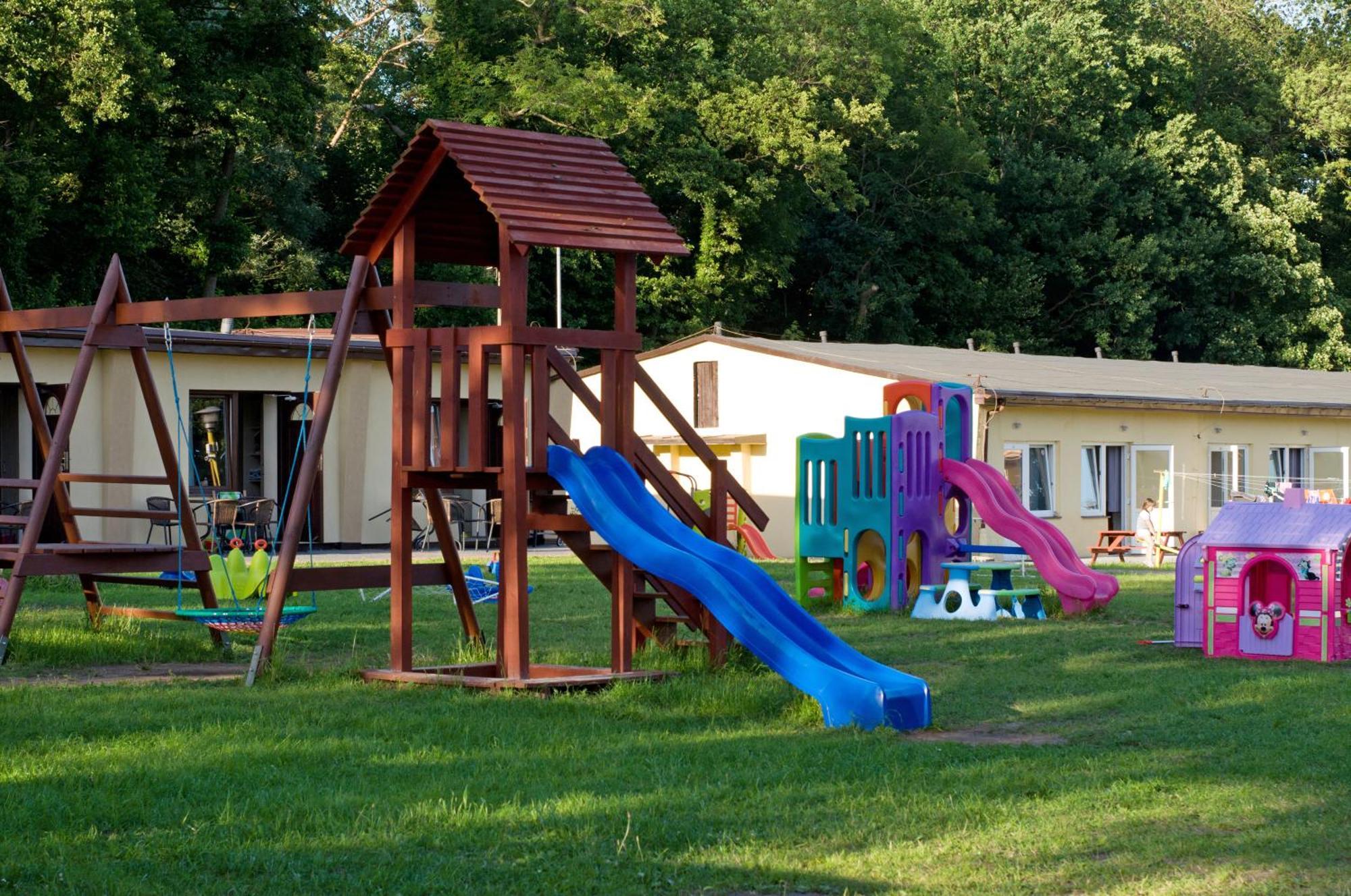 Osrodek Rodzinny "Pod Wydmami" Przy Plazy , Plac Zabaw , Rowery Sarbinowo Extérieur photo