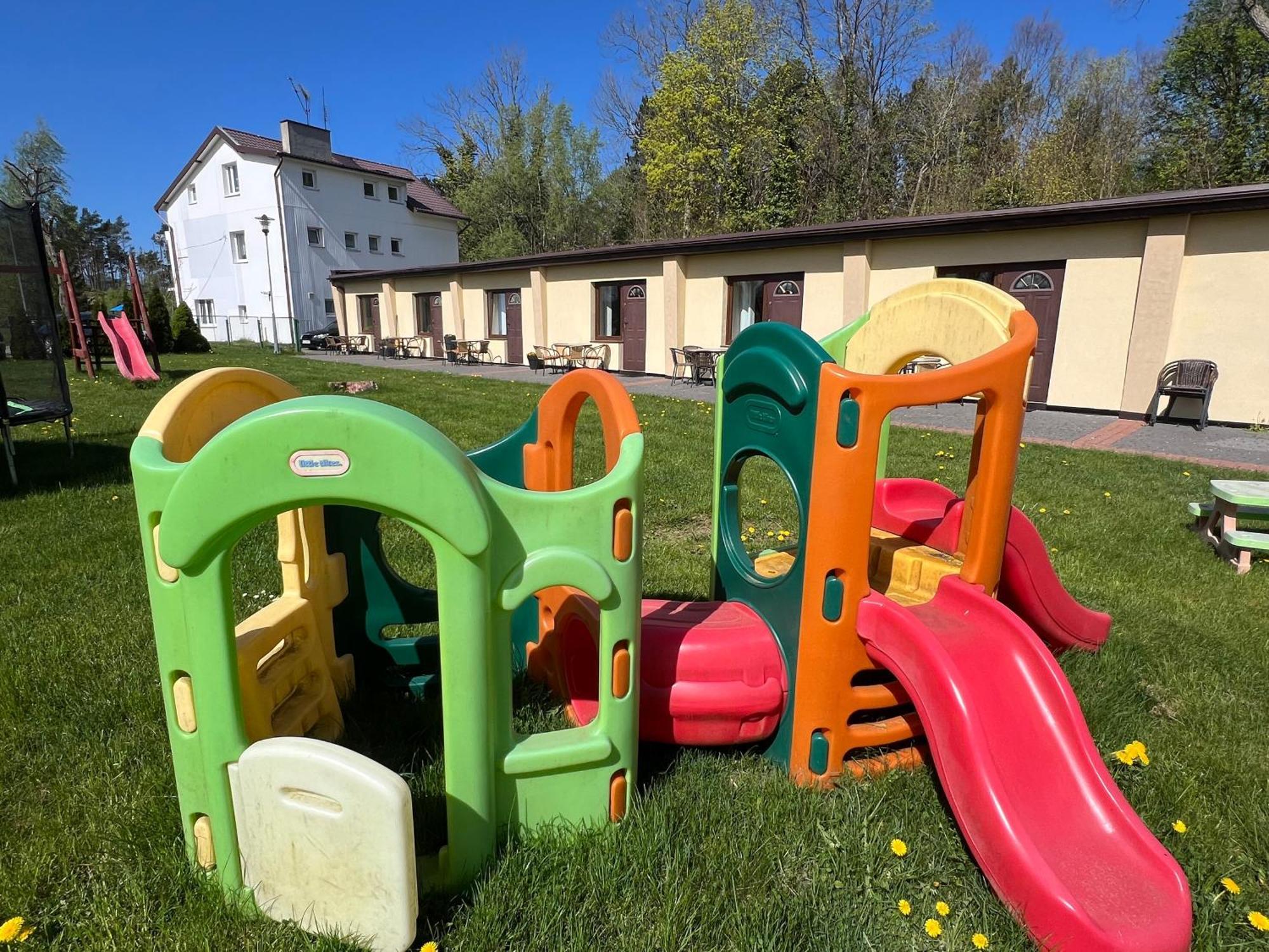 Osrodek Rodzinny "Pod Wydmami" Przy Plazy , Plac Zabaw , Rowery Sarbinowo Extérieur photo