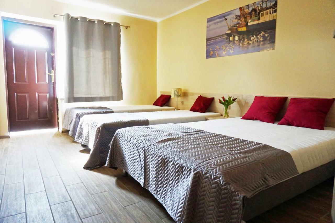 Osrodek Rodzinny "Pod Wydmami" Przy Plazy , Plac Zabaw , Rowery Sarbinowo Extérieur photo